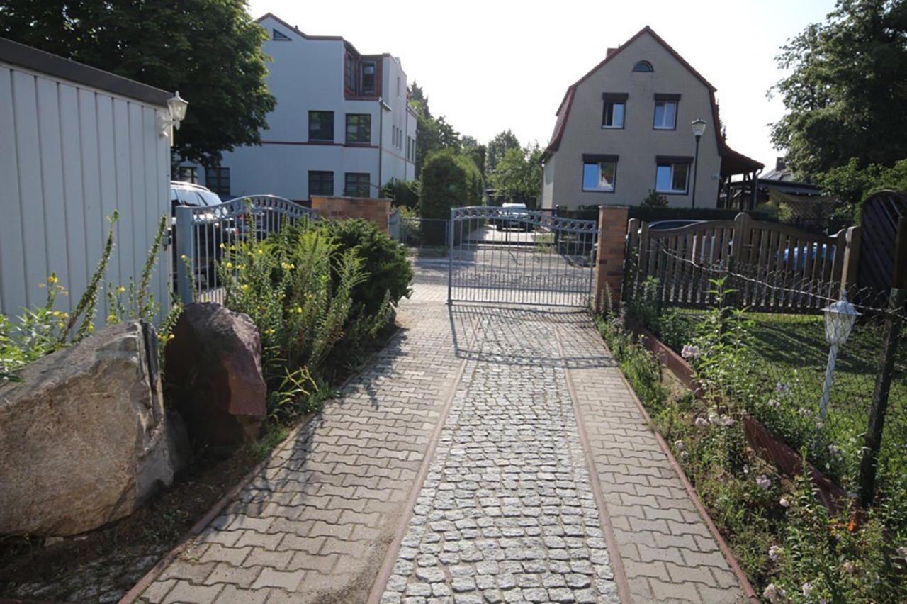 Lovely Hohen Neuendorf Bagian luar foto