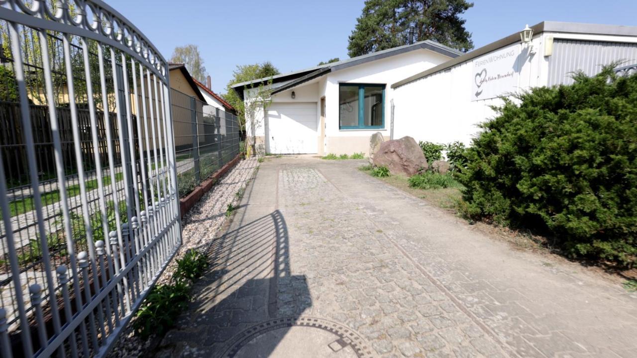 Lovely Hohen Neuendorf Bagian luar foto